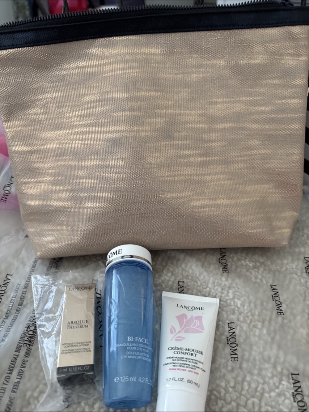 ✨ Lancôme Premium Size Set with Cosmetic Bag 💄